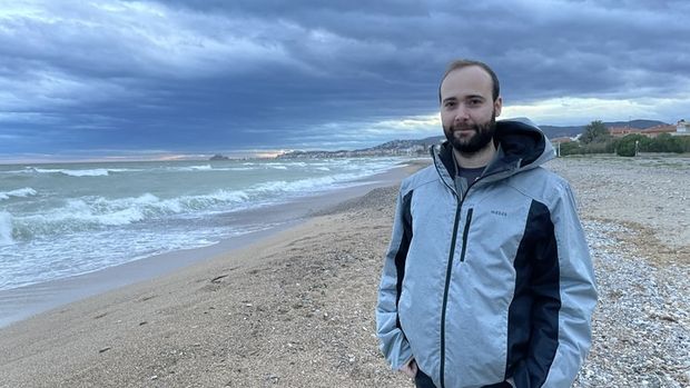 Adrián Enríquez headshot